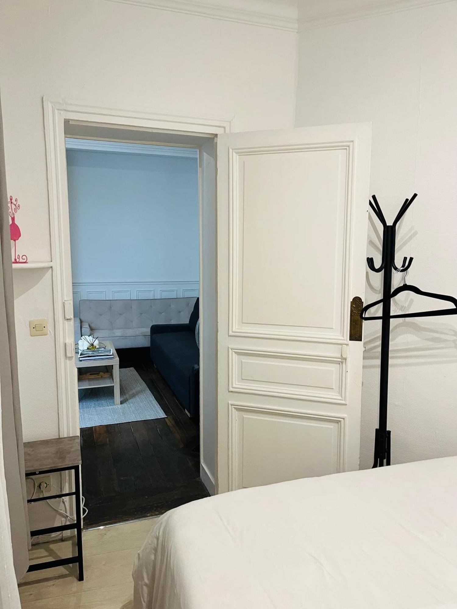 Apartment In Montmartre, Paris, Near Sacre-Coeur Read Host Profile For Booking エクステリア 写真